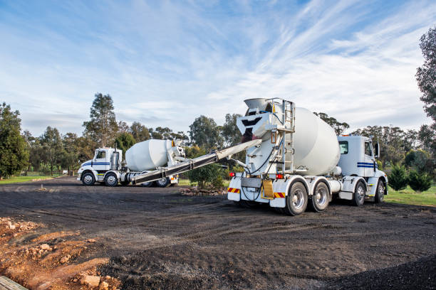 Best Custom Concrete Contractor  in Westlake Village, CA